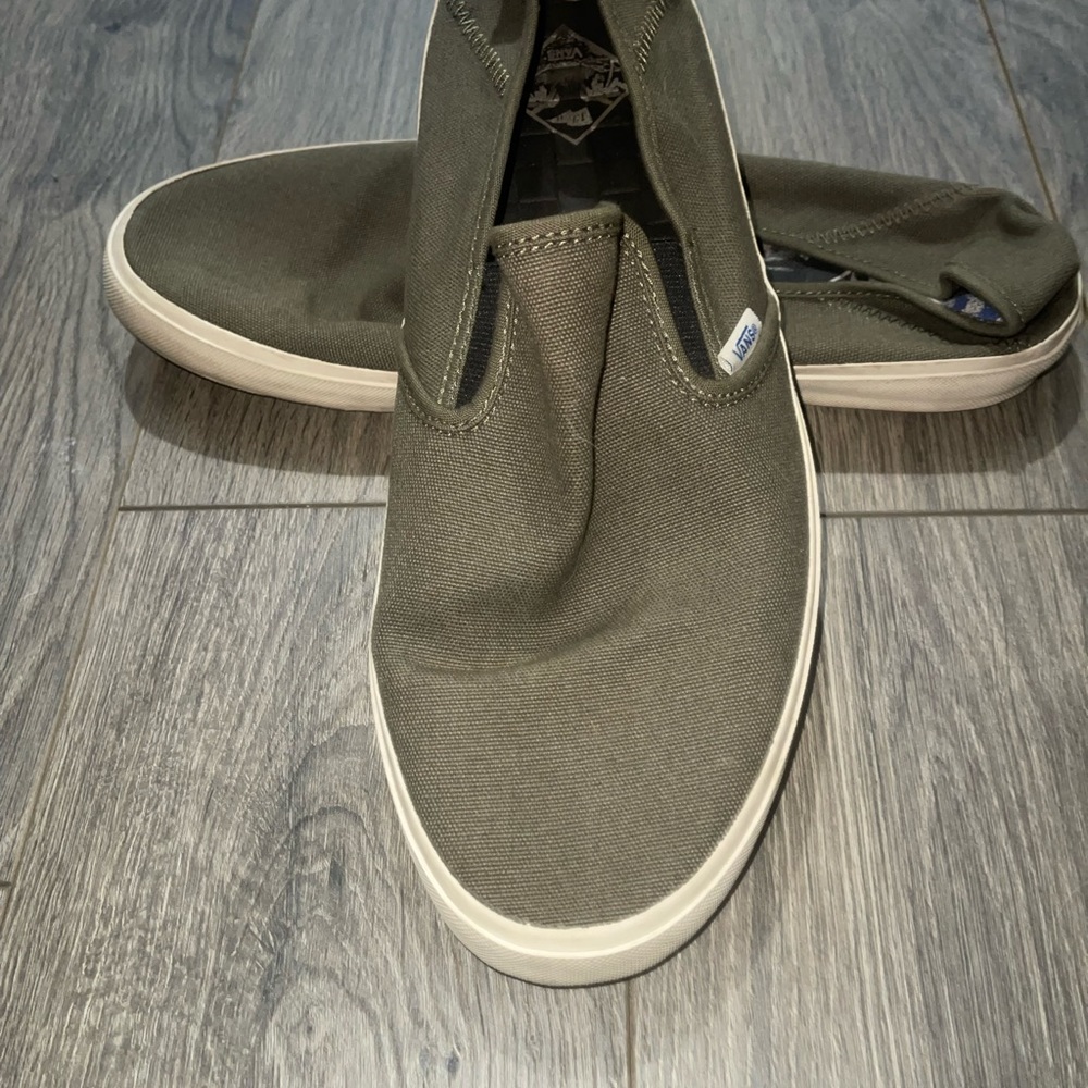 Never worn vans
